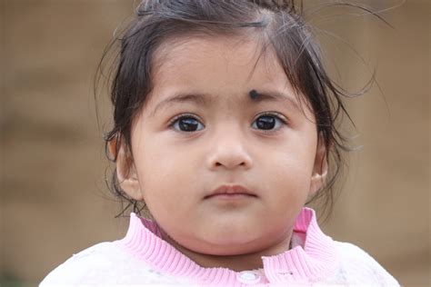 Face of a little girl - PixaHive
