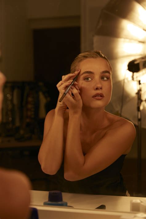 Kelly Bailey sobre a indústria televisiva. "Eu não trabalho para fazer