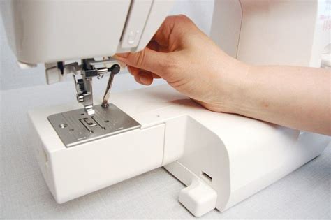 Чистим вертикальный челнок — Обзоры — Швейная техника и аксессуары Janome