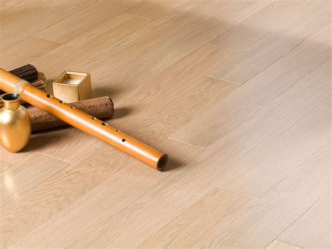 Oak Vanilla, lacquer semigloss, Select and Better. Classic Oak flooring ...