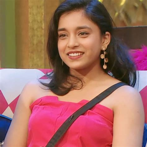 TV एक्ट्रेस सुंबुल ने पहले कराया पिता का निकाह, उसके बाद खुद जब मंडप