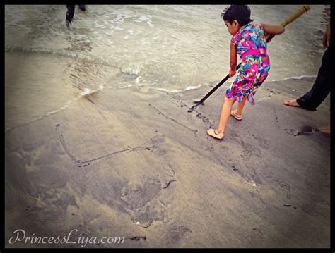 Life with Liya and Zain: A visit to Beypore Port and Beach - 04/19/2014