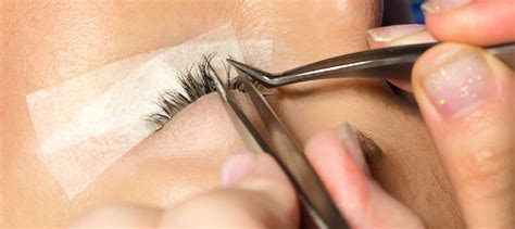 Red Flags: Identifying Signs of Bad Eyelash Extensions