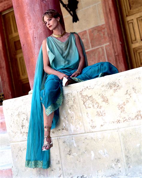 Sienna Guillory as Helen: Helen Of Troy - Greatest Props in Movie History