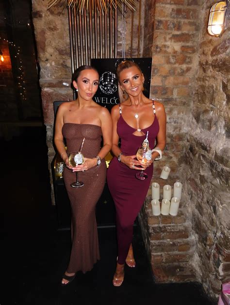 Lily Robertson 🖤 (@lilyrobertsonnn) • Instagram photos and videos