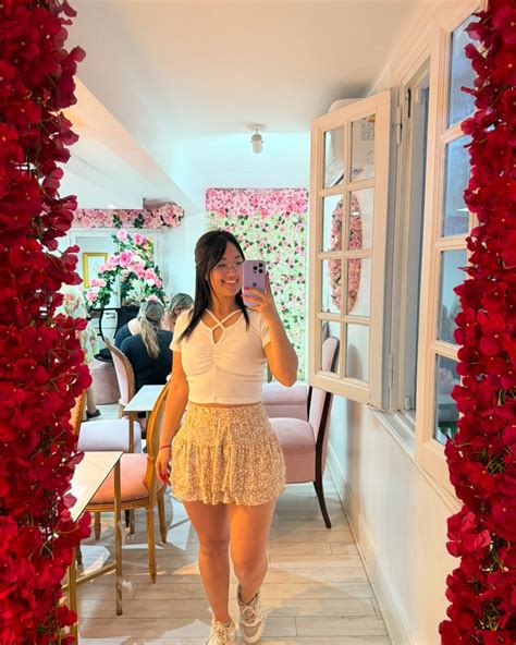 Juli🐷 | @dafnefashionn | Instagram