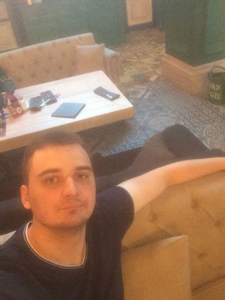 Мне 31 год. Телец, родился в год Лошадки.Голубоглазый шатен с ростом ...
