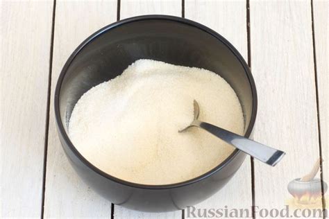 Рецепт: Взбитая манная каша с малиной на RussianFood.com