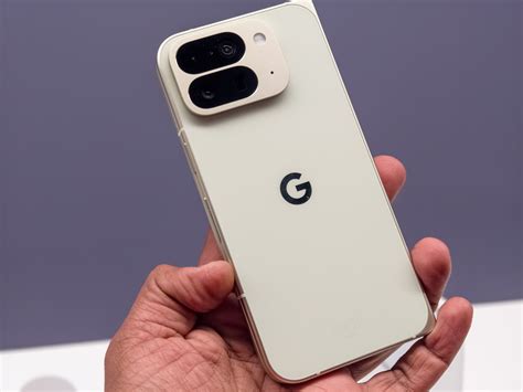 Google Pixel 10 Pro Fold hands on: big fixes and one big flaw | Digital