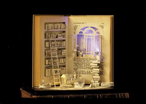 Самые удивительные книжные скульптуры