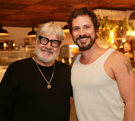 E viva o teatro! - NewMag