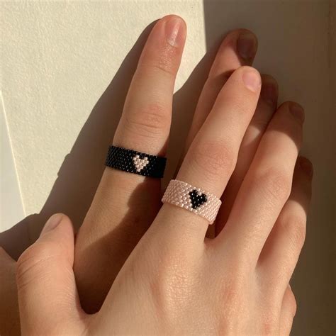 КОЛЬЦА ИЗ БИСЕРА on Instagram: "Парные колечки💕 Кольца выполнены из ...