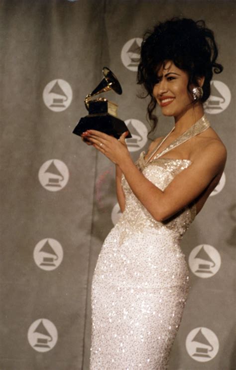 selena quintanilla outfit 10