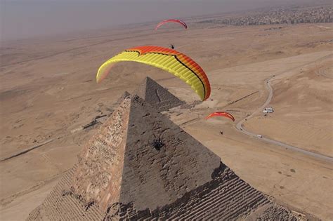 Paragliding Egypt – Pyramids of Giza | Book Online