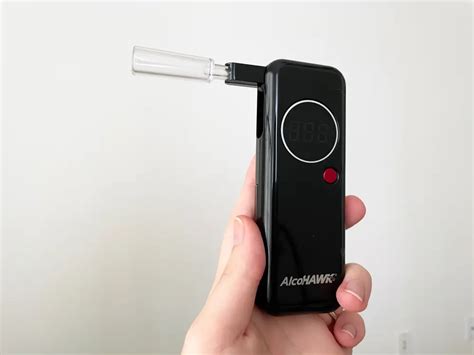 Как правильно выбрать алкотестер?