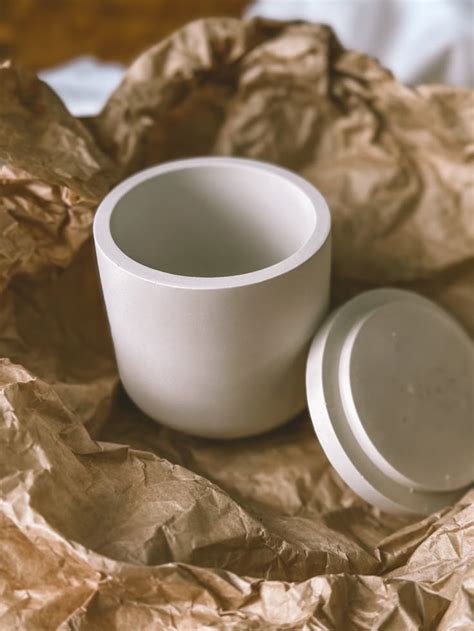 Свечи в гипсе | Cement diy, Candles, Candle business