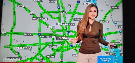 Jennifer Reyna tits look amazing KHOU11 : r/hot_reporters