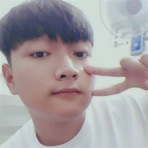 stream bao  listen  songs albums playlists
