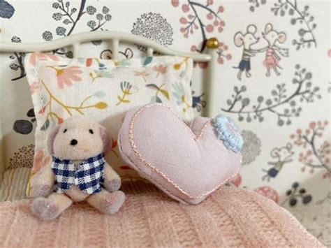 Pretty Little Minis - tiny miniature dollhouse toys, including ...