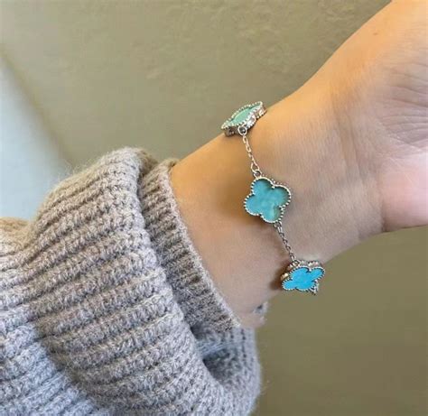 Van Cleef & Arpels Браслет гибкий - купить с доставкой по выгодным ...