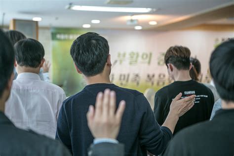 A new generation of North Korean defectors is thriving in Seoul