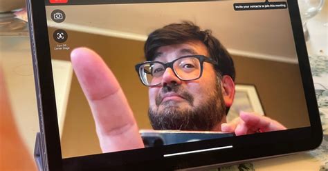 iPad's new zooming-video feature for Zoom and FaceTime: How it works ...