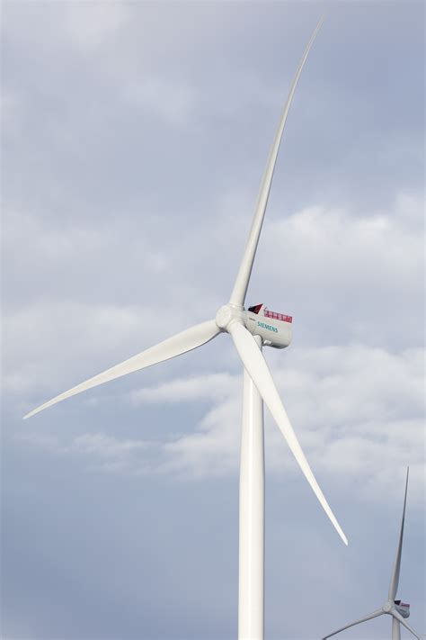 SIEMENS Wind Power Chooses REBO | Yellow & Finch Publishers