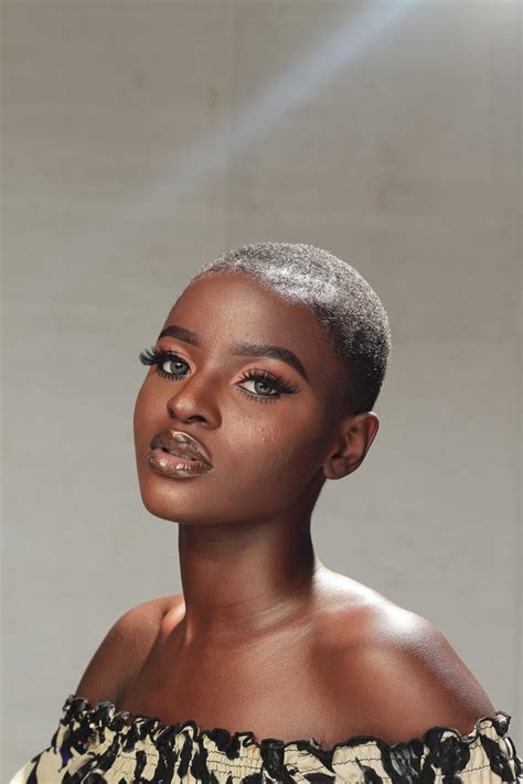 InfluencersGoneWild: From Raw to Refined: The Editing Journey of a Perfect Pic - 0pgahpl