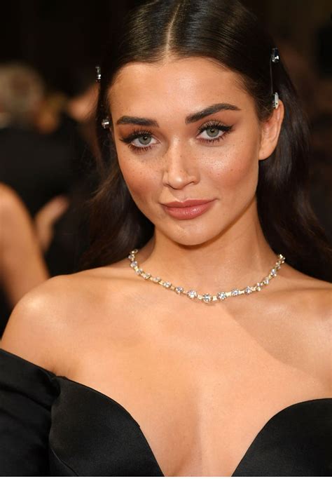 Pin by gulcs Ertk on magic | Hair inspiration, Red carpet hair, Wedding ...