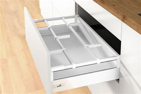 Поперечный рейлинг для выдвижного ящика Hettich Innotech Atira 600 мм