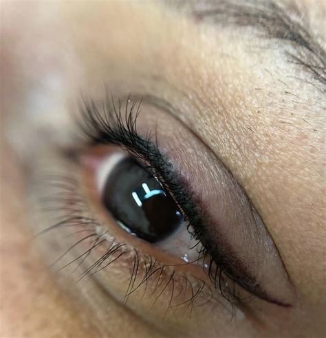 Eyeliner Tattooing: Benefits, Risks & Aftercare Guide