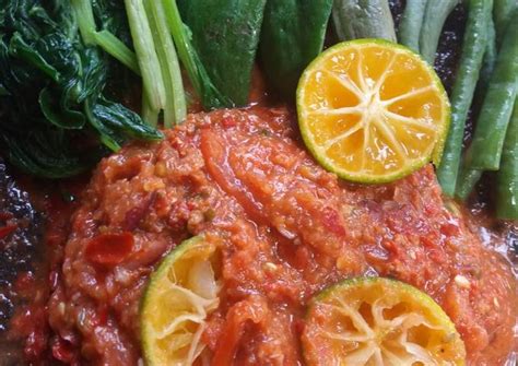 resep sambal terasi mentah oleh siti khodijah lubis cookpad