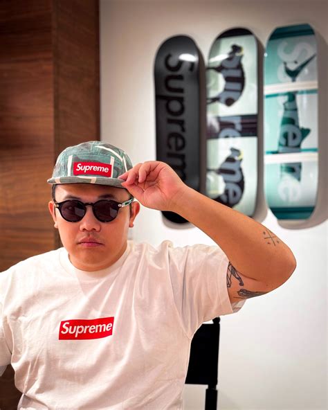 Gary's Wong | This season we were blessed with a new @damienhirst