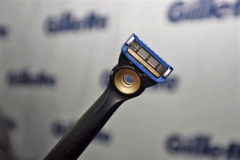 Gillette показала на CES новый бритвенный станок с... подогревом
