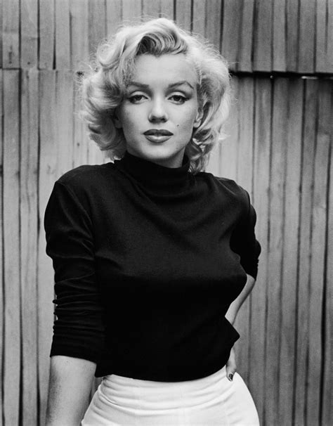 Marilyn Monroe là ai? Đóa hồng yểu mệnh - Chjêm