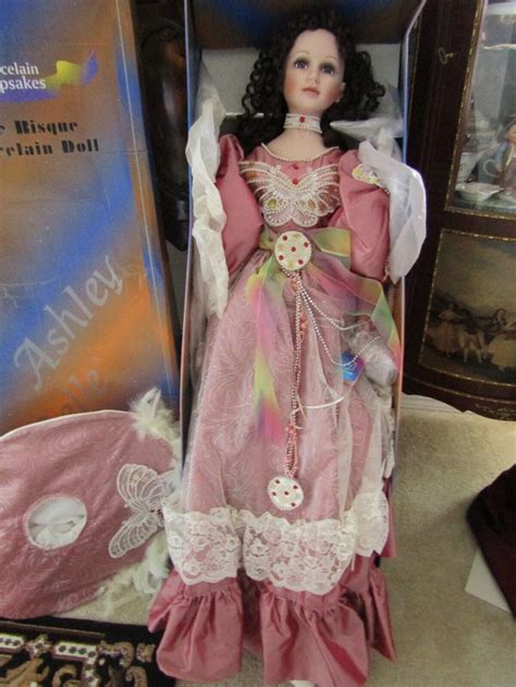 VINTAGE ASHLEY BELLE VICTORIAN STYLE DOLL LARGE 41 INCHNEW BISQUE