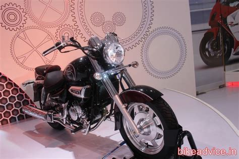 DSK Hyosung Launches Aquila 250 Cruiser;Specs,Pics & Details