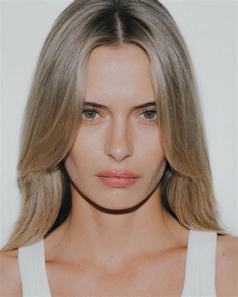 Evelyn Rose (@_evelyn_rose) • Instagram photos and videos