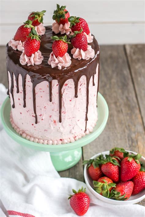 Chocolate Ganache And Strawberry Cake at Kevin Blankenship blog