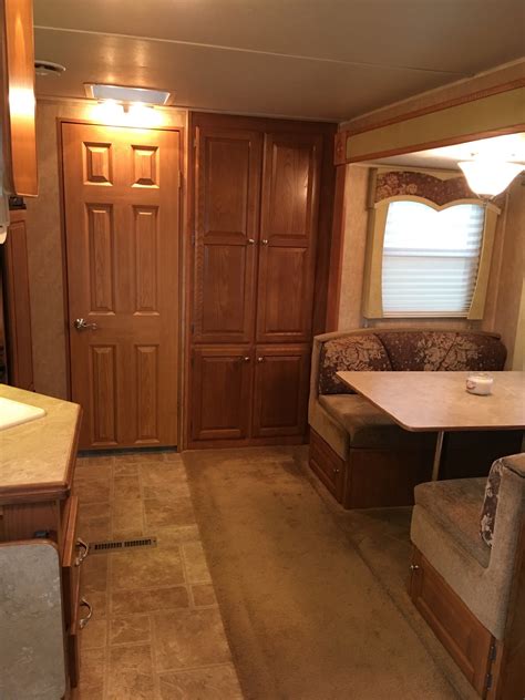 Camper Rental 1 ⋆ Hilltop Escape