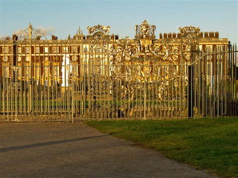 hampton court gilded gates