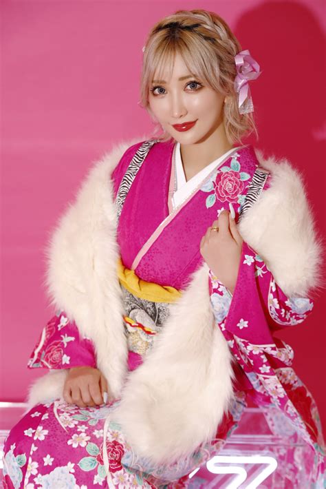 [MOGI-070] Rumina Sena Bikini Blonde Threesome : r/GalJAV