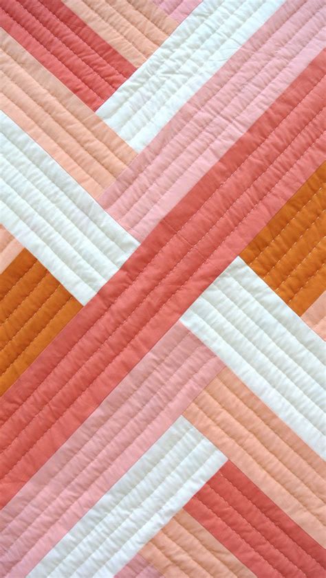 The Maypole Quilt Pattern: A Simple Design with Bold Impact - Suzy ...