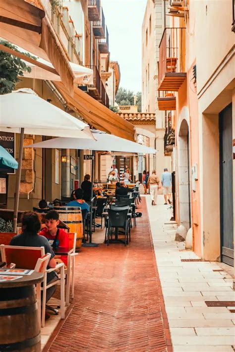 Figueres, Spain Travel Guide — The Discoveries Of