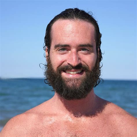 Connect with your body through different postures 💫 Our body is in