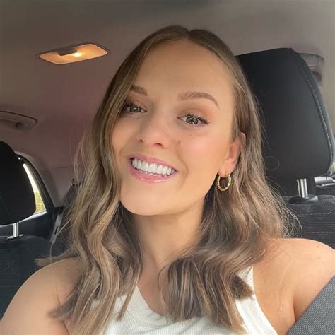 Natalie Clark 🦋 (@natalieeclark) • Threads, Say more