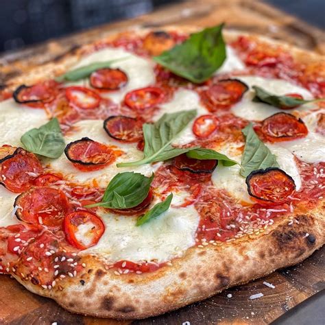 New York-Inspired Pizza – Blackstone Products