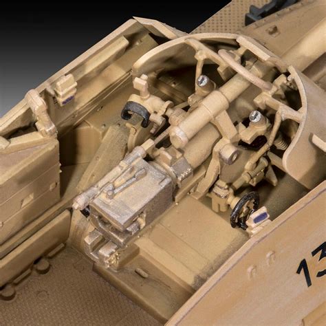 Revell Sd.Kfz 164 Nashorn Tank Destroyer Model Kit Scale 1:72