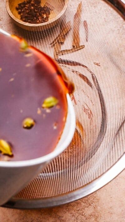 Iced Chai Latte Recipe (Easy with Authentic Flavor)