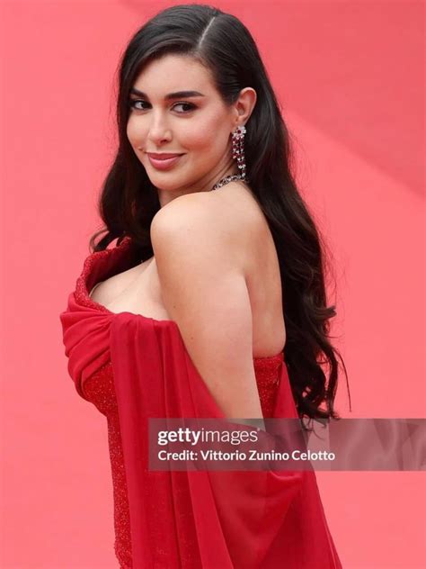 Yasmine Biggest milky white boobs 🔥🔥🔥🔥🔥🔥 : r/ArabCeleb